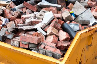 Richtige Befüllung eines Bauschuttcontainers