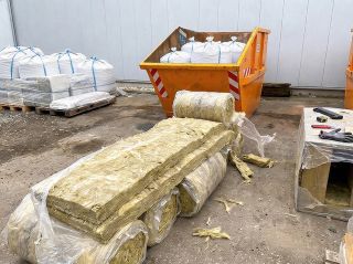 Glaswolle entsorgen mit Containerdienst